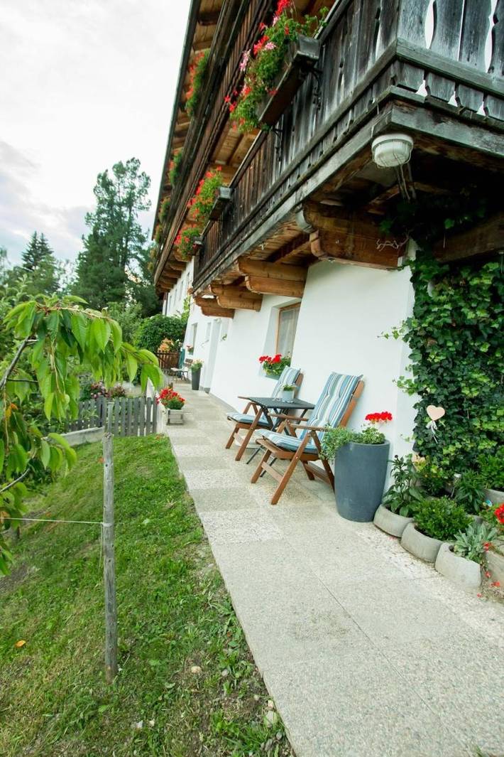 Gîte pour 5 personnes, avec jardin et vue, animaux acceptés à Dobbiaco - 2