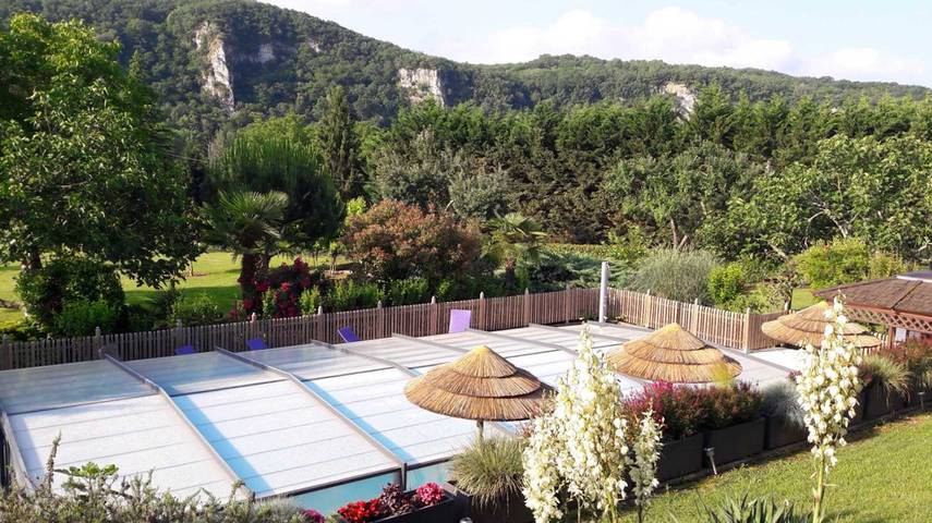 Location de vacances pour 4 personnes, avec piscine ainsi que jacuzzi et jardin à Vitrac - 4