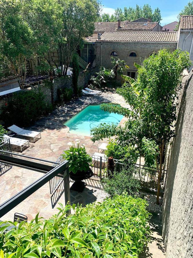 Appartement de vacances pour 2 personnes, avec Balcon et Terrasse ainsi que Jardin et Piscine