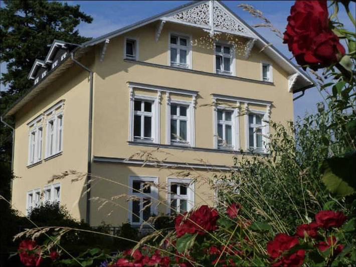 Ferienpark für 4 Personen, mit Balkon und Seeblick sowie Ausblick, kinderfreundlich in Baabe - 2