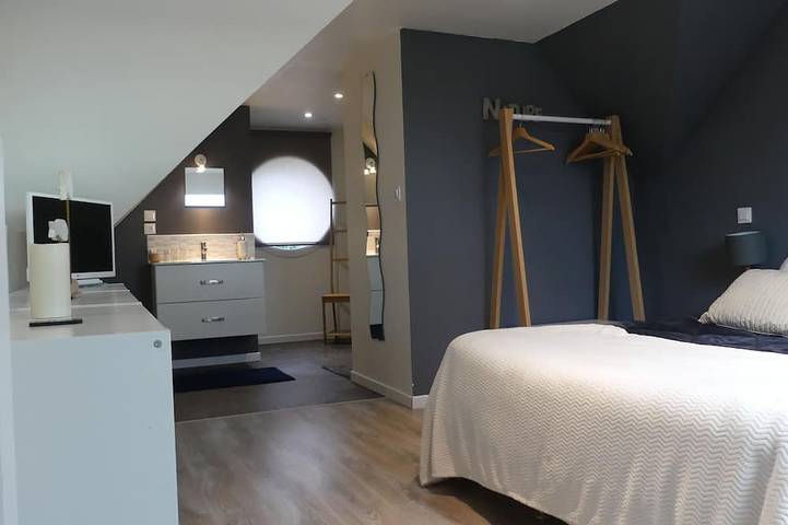 Gîte pour 4 personnes, avec jardin et jacuzzi