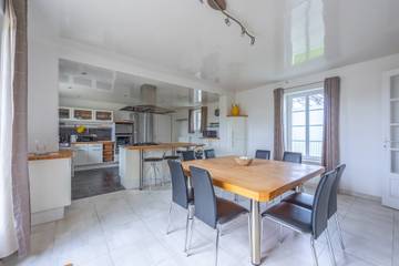 Maison De Vacances pour 8 Personnes dans Cricqueville-en-Bessin, Région de Bayeux, Photo 4