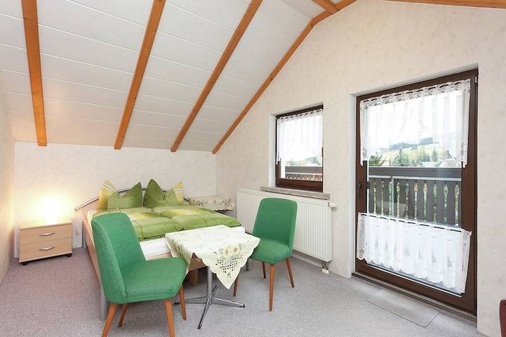 Chalet für 4 Personen, mit Garten im Thüringer Wald - 2