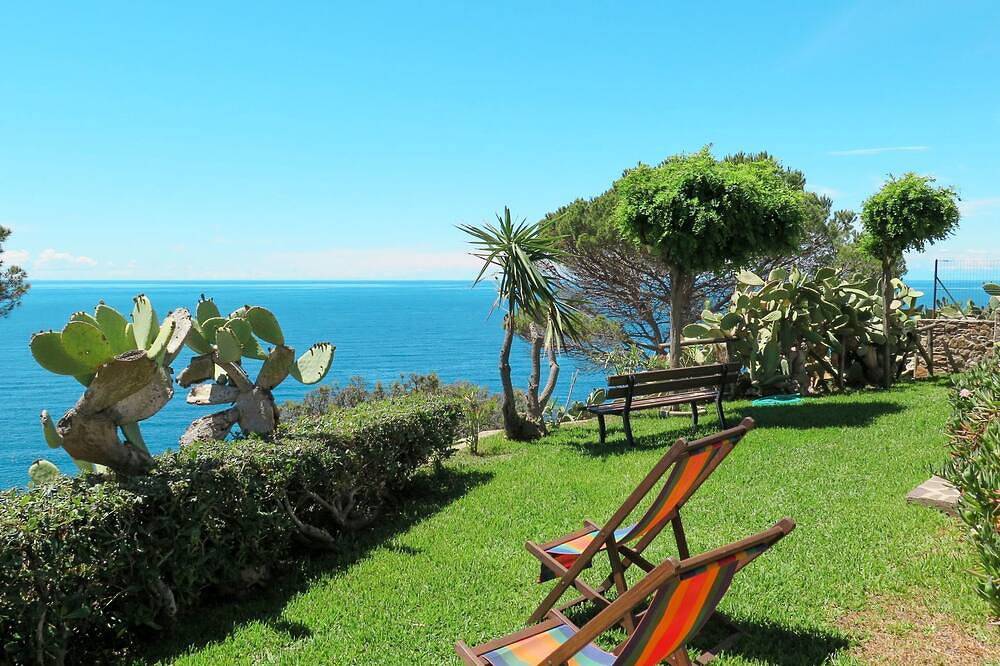 Ganze Wohnung, Herrliche Wohnung für 5 Leute mit  W-Lan, Tv, Innenhof und Parkplatz in Innamorata, Elba