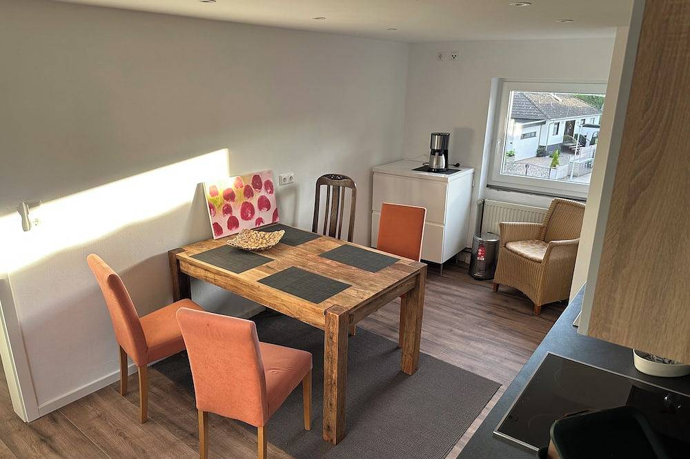 Gästehaus - mit zwei Appartments - Platz für 4 Personen in Groß-Umstadt, Main-Odenwald