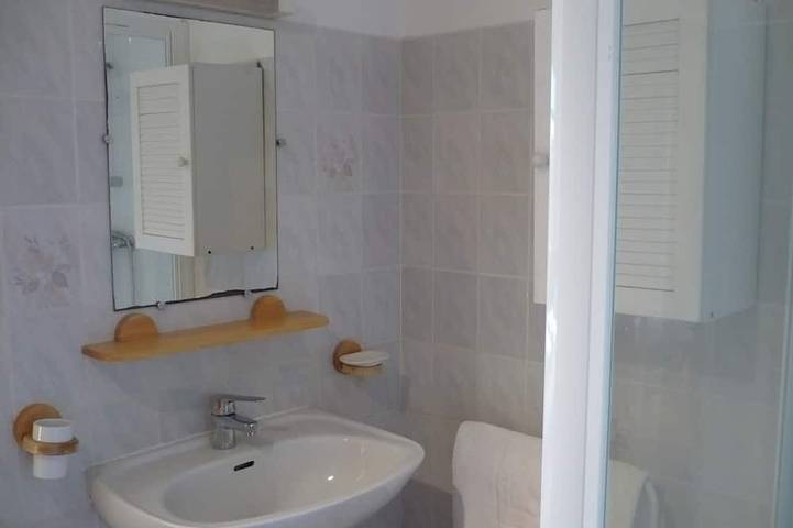 Appartement entier, Appart (50m²), tt confort, calme, campagne, vue exceptionnelle sur les Alpilles in Saint-Rémy-de-Provence, Région d'Arles