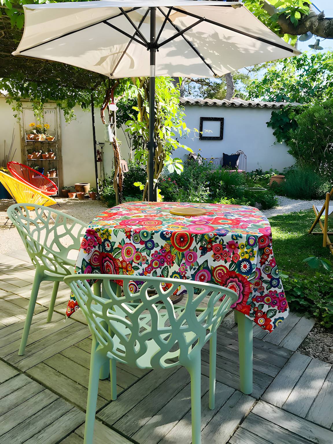 Holiday Home 'Jardin' with Shared Pool, Private Terrace and Wi-Fi in L'Isle-sur-la-Sorgue, Vaucluse