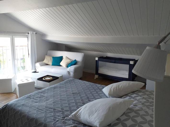 Location de vacances pour 2 personnes, avec Terrasse et Jardin à Selongey