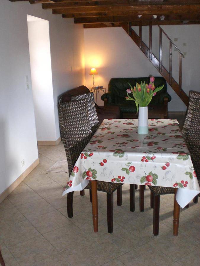 Location de vacances pour 4 personnes, avec terrasse et jardin, animaux acceptés à Bulson - 4