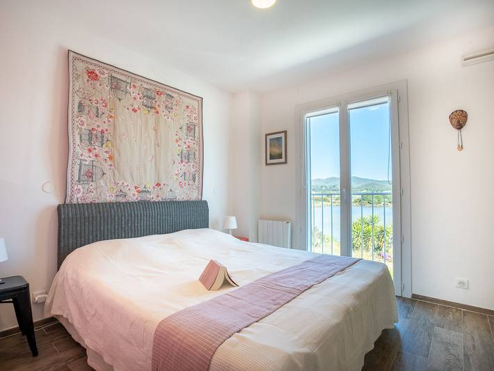 Ferienhaus für 6 Personen, mit Terrasse und Garten in Hyeres - 4