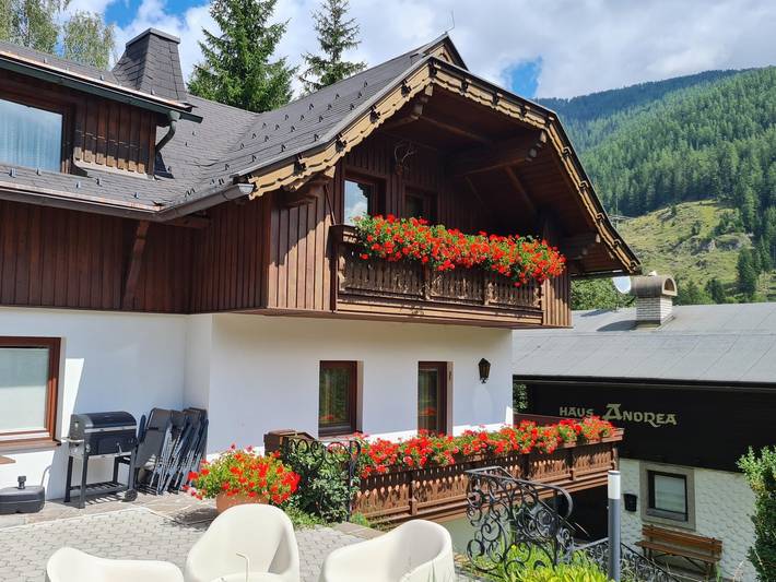 Ferienhaus für 11 Personen, mit Balkon und Terrasse sowie Garten und Sauna in Nockberge - 2