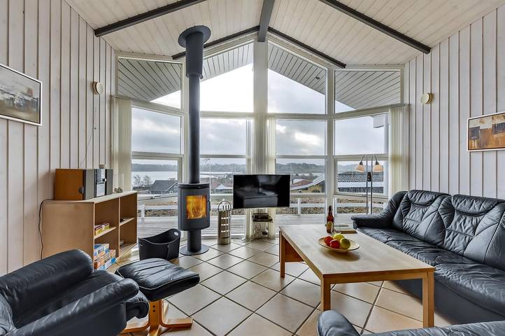 Ferienhaus für 6 Personen, mit Terrasse und Garten sowie Whirlpool, mit Haustier in Hejlsminde - 4