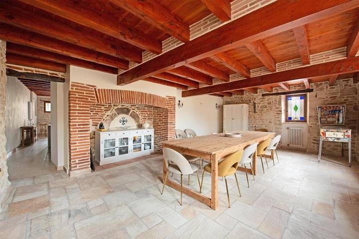 Location de vacances pour 12 personnes, avec piscine ainsi que jardin et vue, adapté aux familles à Castelnau-de-Lévis - 3