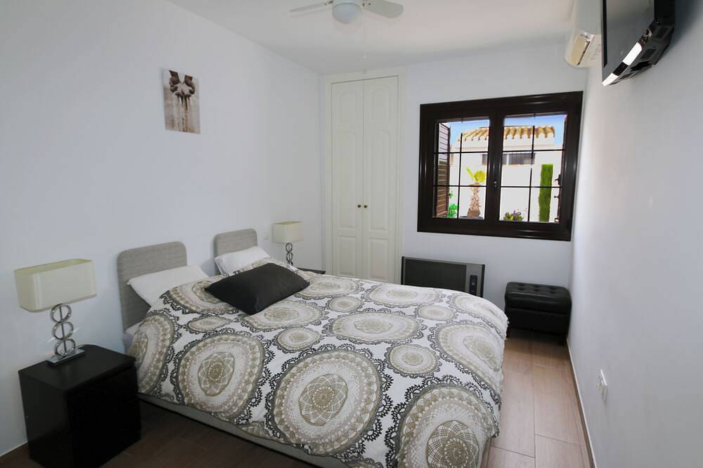Attractive bungalow in Dehesa de Campoamor in Dehesa de Campoamor, Orihuela
