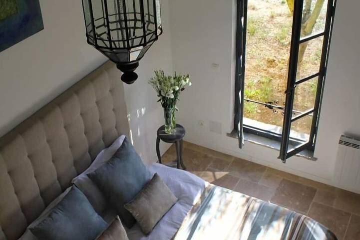 Location de vacances pour 6 personnes, avec Jacuzzi ainsi que Terrasse et Jardin à Sainte-Cécile-les-Vignes - 2