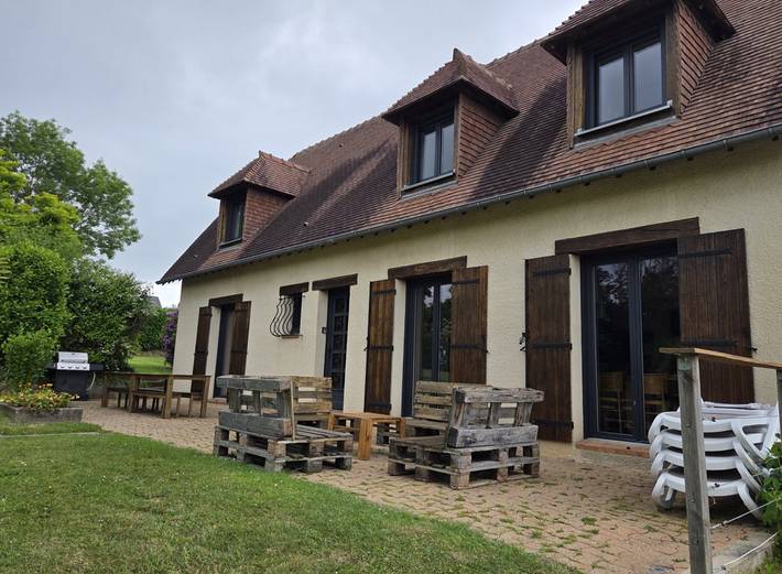 Gîte pour 14 personnes, avec jardin et terrasse en Normandie - 2