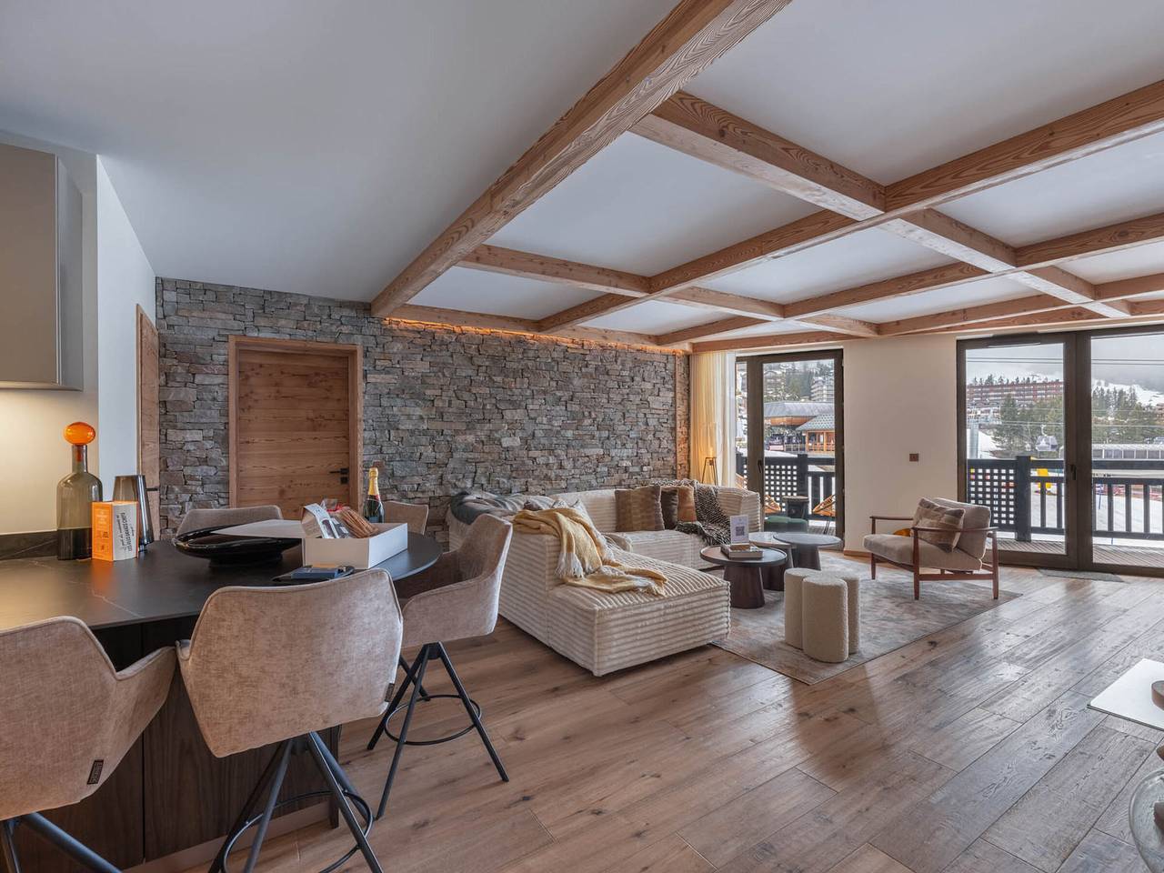 Entire apartment, Brand-New Ski-In/Ski-Out Apartment with Access to Pool and Spa in Courchevel 1850 in Courchevel 1850, Saint-Bon-Tarentaise