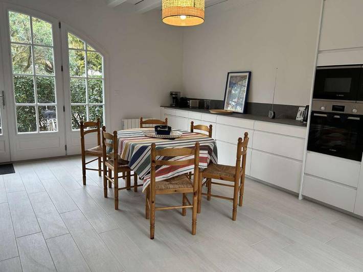 Gîte pour 4 personnes, avec terrasse dans Plage des Dames - 2