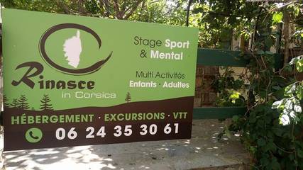 Chambre d’hôte pour 6 personnes, avec jardin ainsi que terrasse et vue en Corse