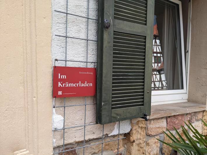 Ferienwohnung für 4 Personen, mit Terrasse und Ausblick in Hambach (Neustadt) - 2