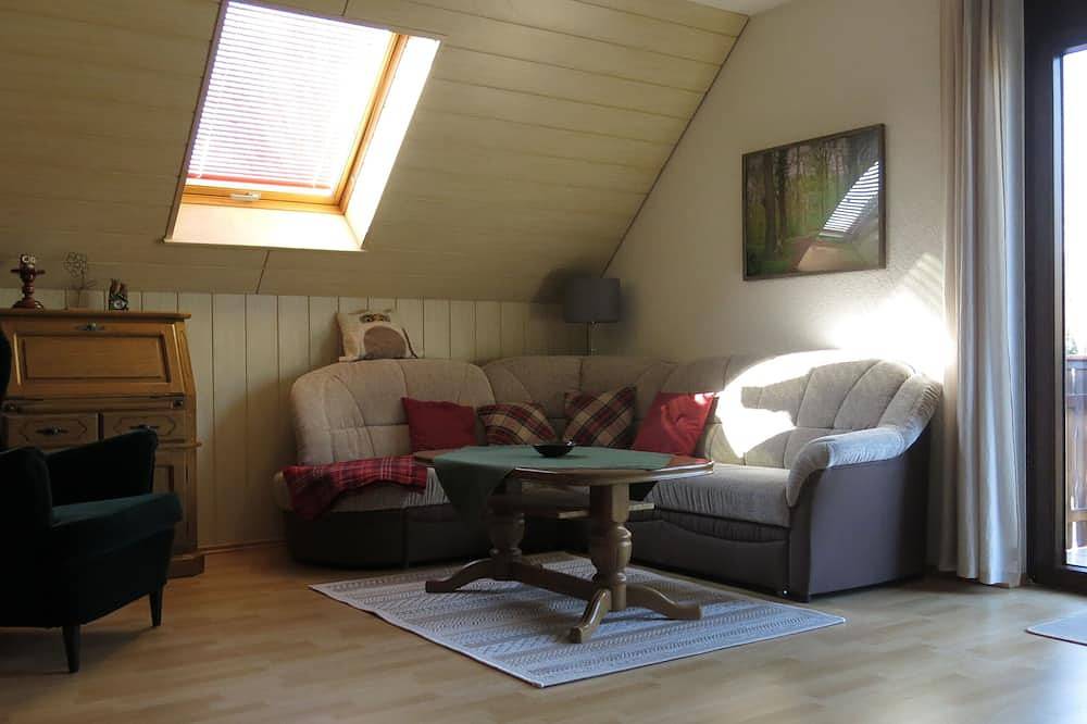Ganze Wohnung, Ferienwohnung \"Eichholzblick\" - direkt am Waldbad Zwenkau in Zwenkau, Zwenkauer See