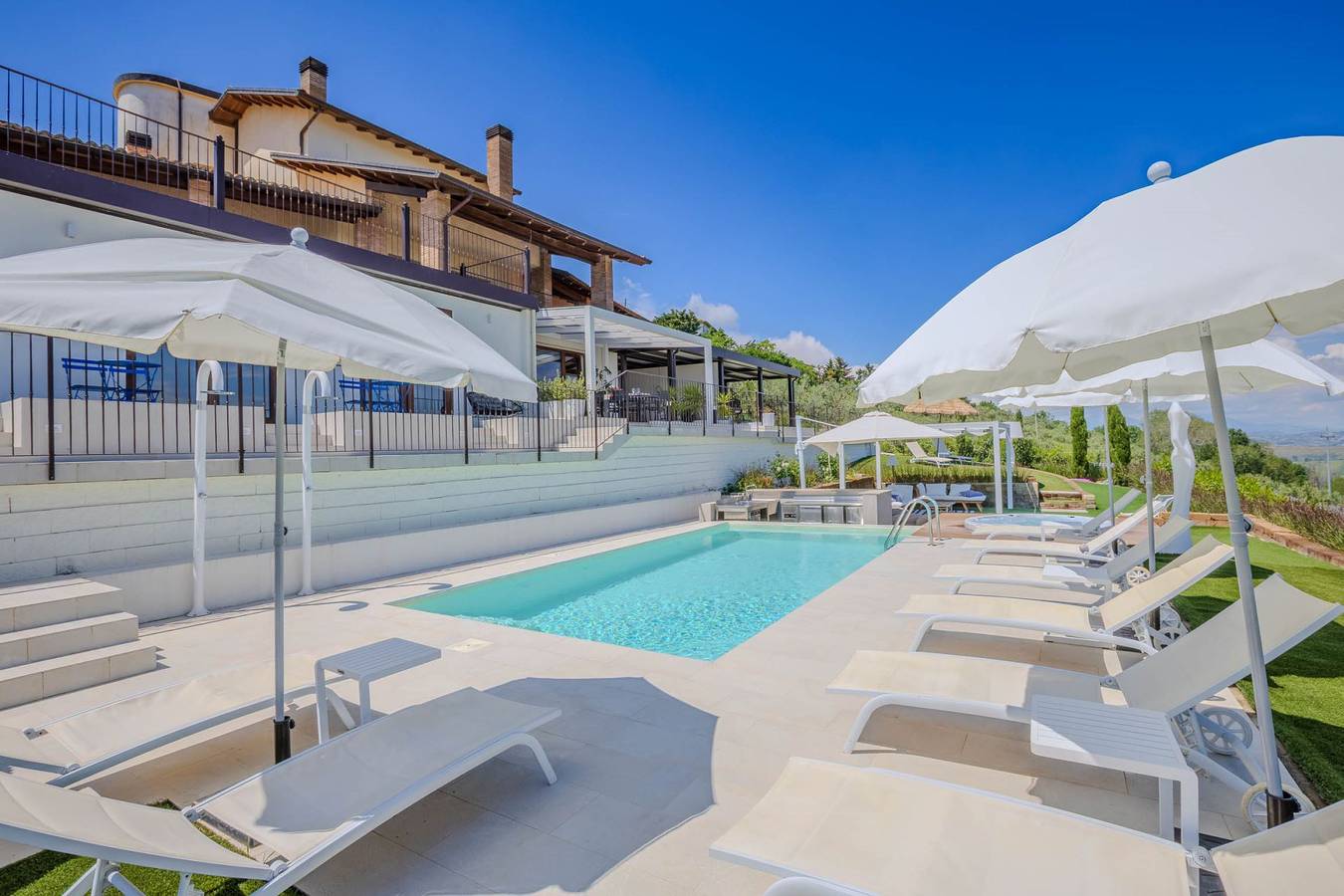 Villa für 9 Personen mit Pool in Atri, Teramo Provinz