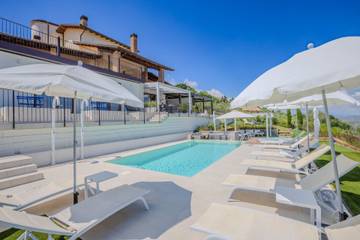 Villa for 9 People in Atri, Adriatic Coast Abruzzo, Photo 2