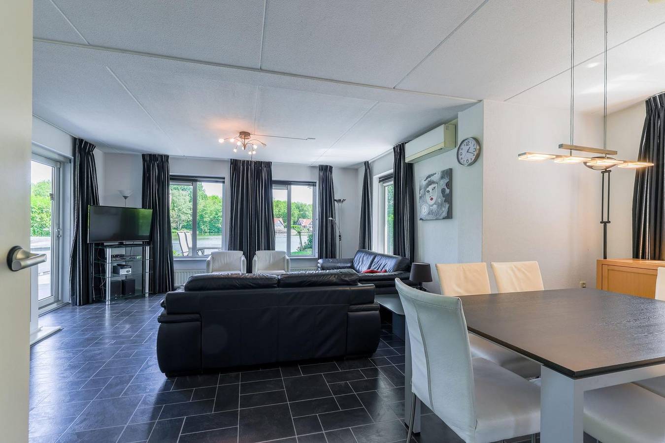 Schönes Wellness-Haus für sechs Personen in einem Ferienpark in Westerbork in Drenthe