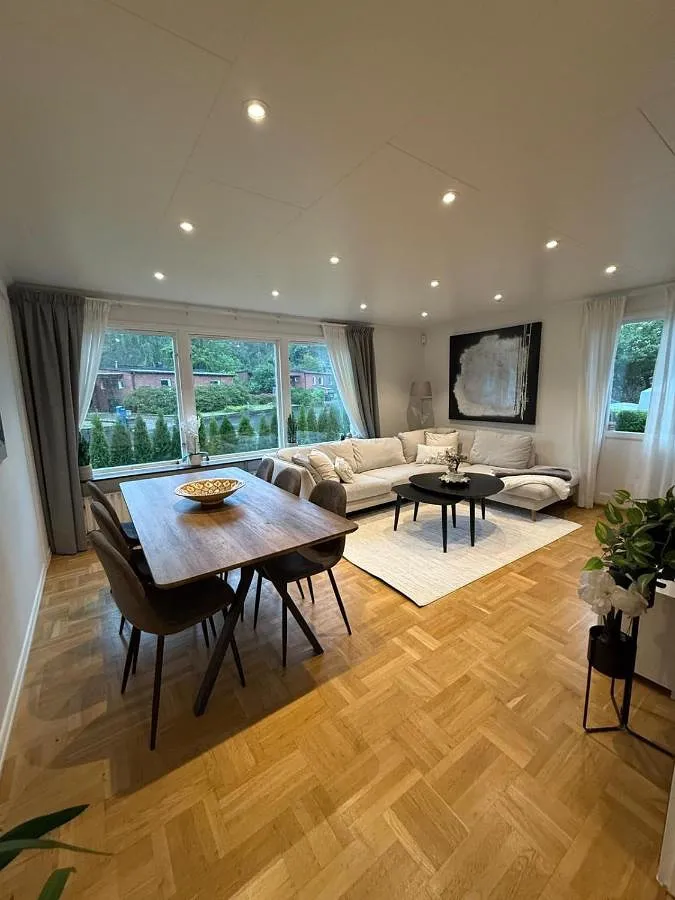 Villa für 4 Personen, mit Ausblick und Garten - 1