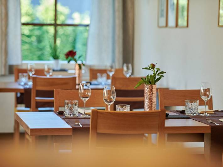 Seminar- und Gästehaus "Im Kloster Bezau" - Doppelzimmer Elegance in Bregenzerwald (Vorarlberg), Bezau