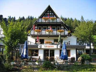 Pension für 2 Personen, mit Terrasse und Garten in Schmallenberg