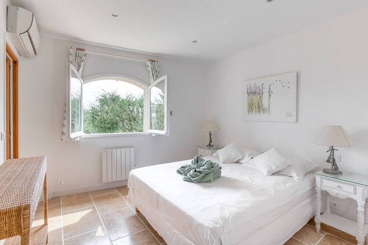 Location de vacances pour 8 personnes, avec jardin et balcon à Opio - 4