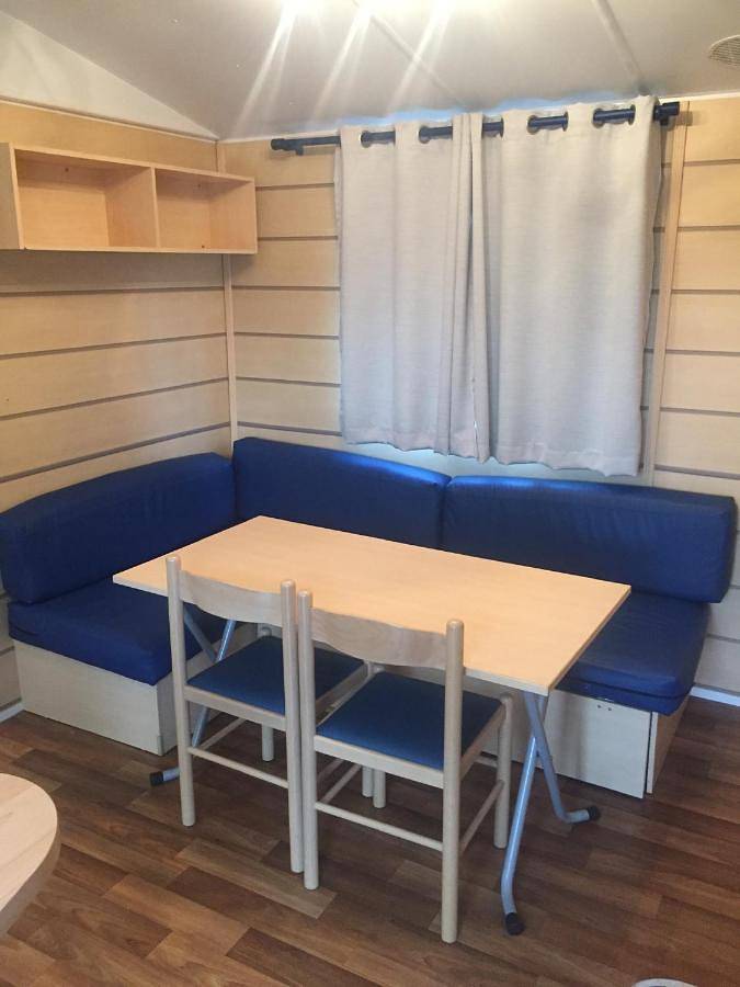 Camping para 6 personas, con terraza y piscina, Se admiten mascotas - 1