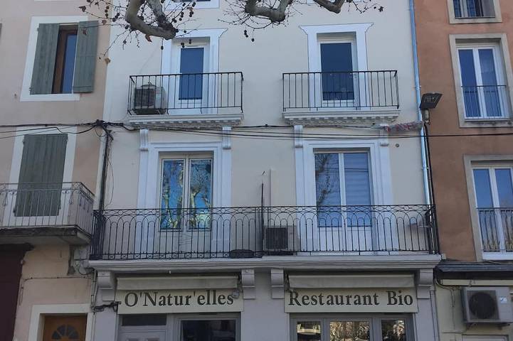 Ferienwohnung für 2 Personen, mit Balkon und Whirlpool sowie Pool und Sauna in Vaison-la-Romaine