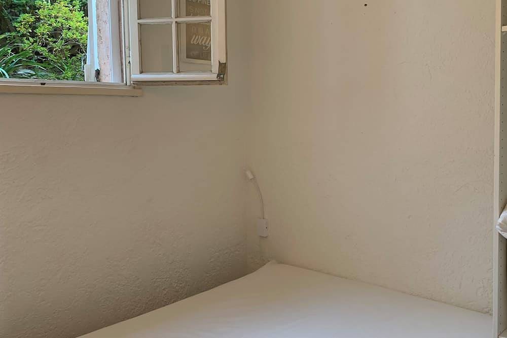 Entire apartment, Beautiful apartment in Gigaro in a condominium with swimming pool and tennis courts in Gigaro, La Croix-Valmer