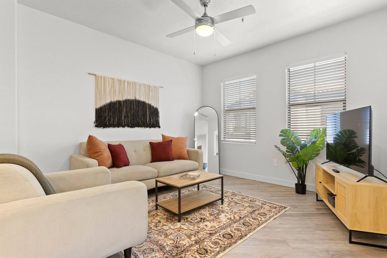 Vacation Rental for 4 Guests in Glendale, Maricopa County