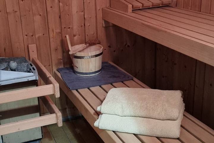 Ferienwohnung für 2 Personen, mit Sauna und Garten sowie Whirlpool und Terrasse - 1