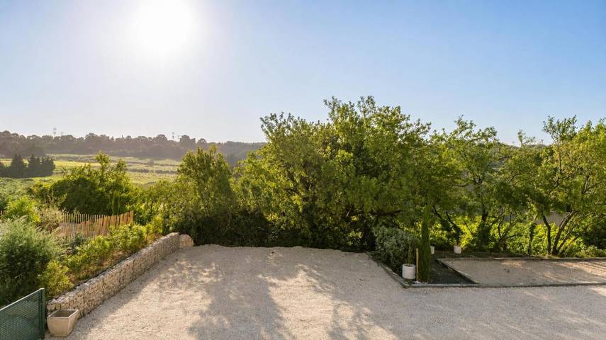 Location de vacances pour 2 personnes, avec piscine ainsi que terrasse et vue à Estézargues - 3