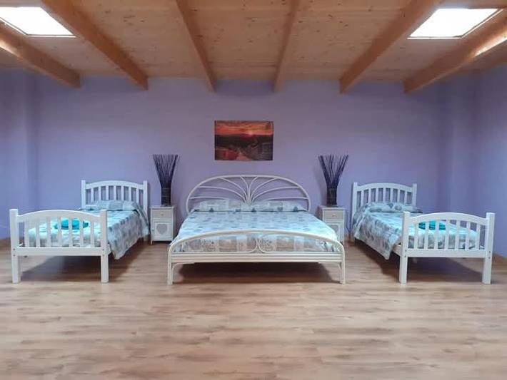 Chambre d’hôte pour 4 personnes, avec Terrasse ainsi que Jardin et Vue à Sassari - 2