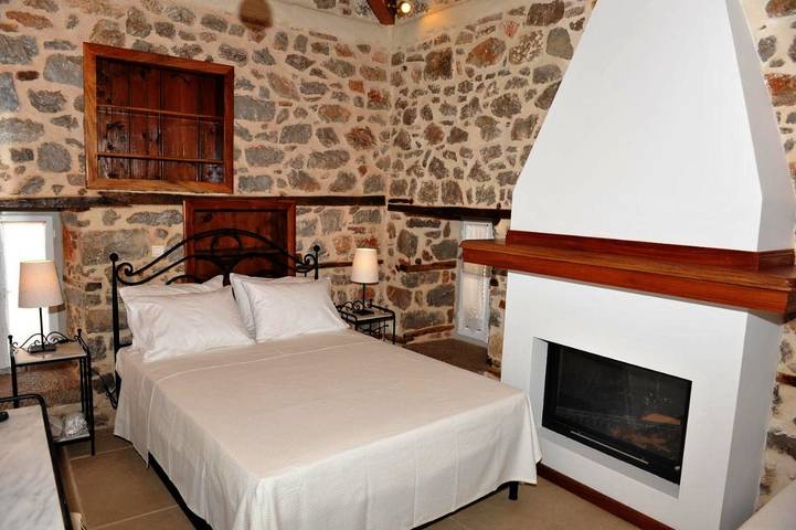 Maison d’hôte pour 2 personnes, avec terrasse et jardin à Hydra - 2