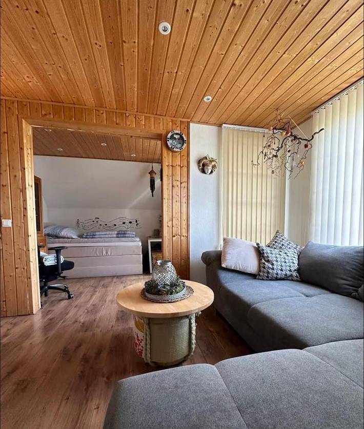 Ferienwohnung für 2 Personen, mit Balkon und Terrasse sowie Garten und Ausblick in Ratingen