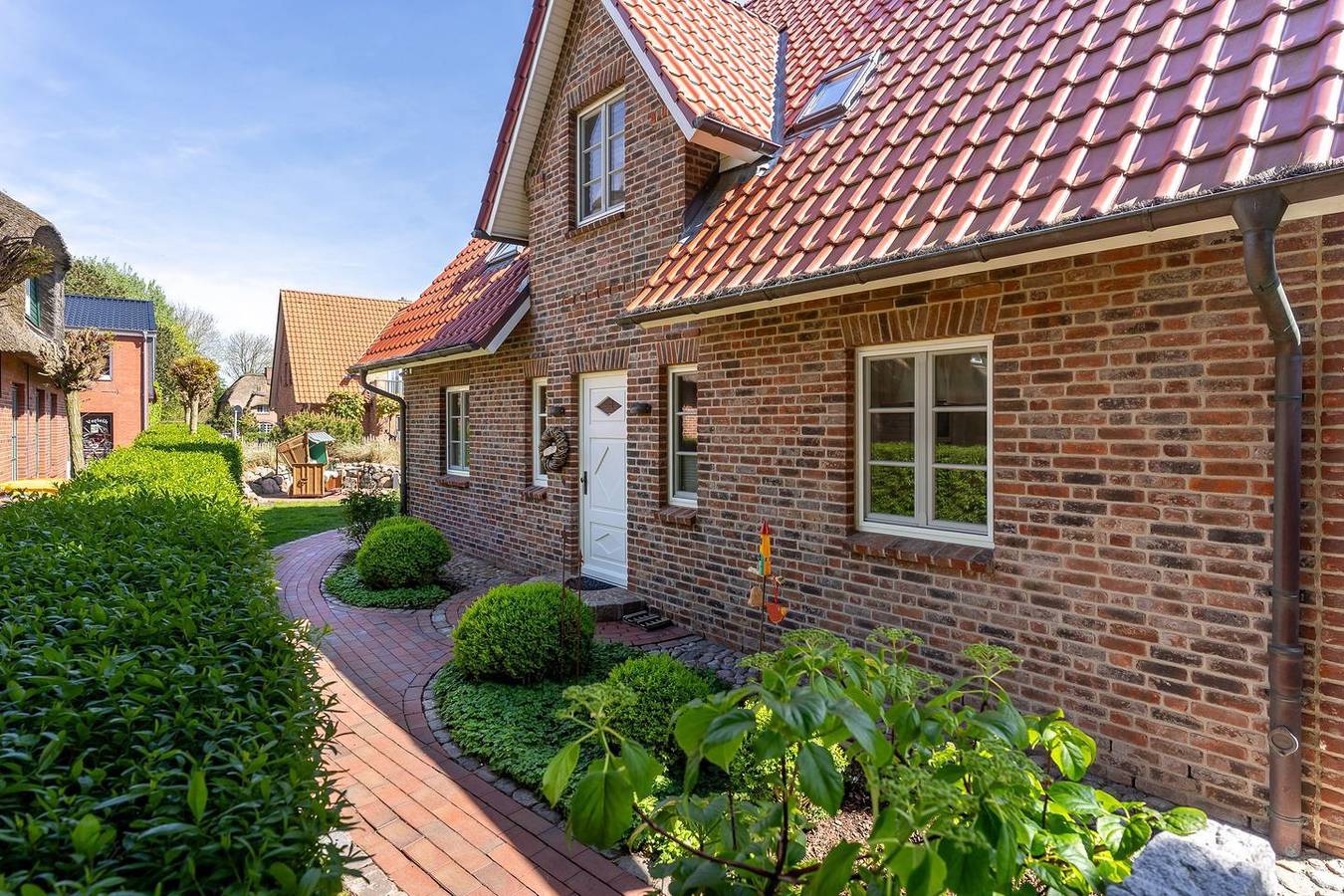 Nest und Meer - wunderschönes Einzelhaus in hervorragender Lage im Dorf! in St. Peter-Ording, Eiderstedt