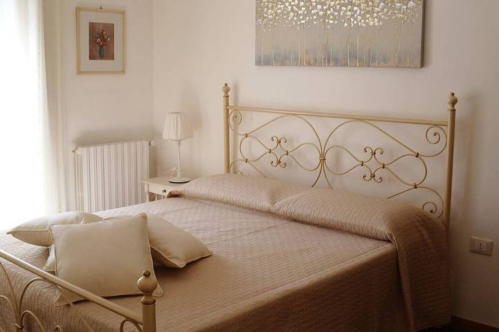 Detached villa for exclusive use ideal for families in the heart of Apulia in Castellana Grotte, Region de Bari