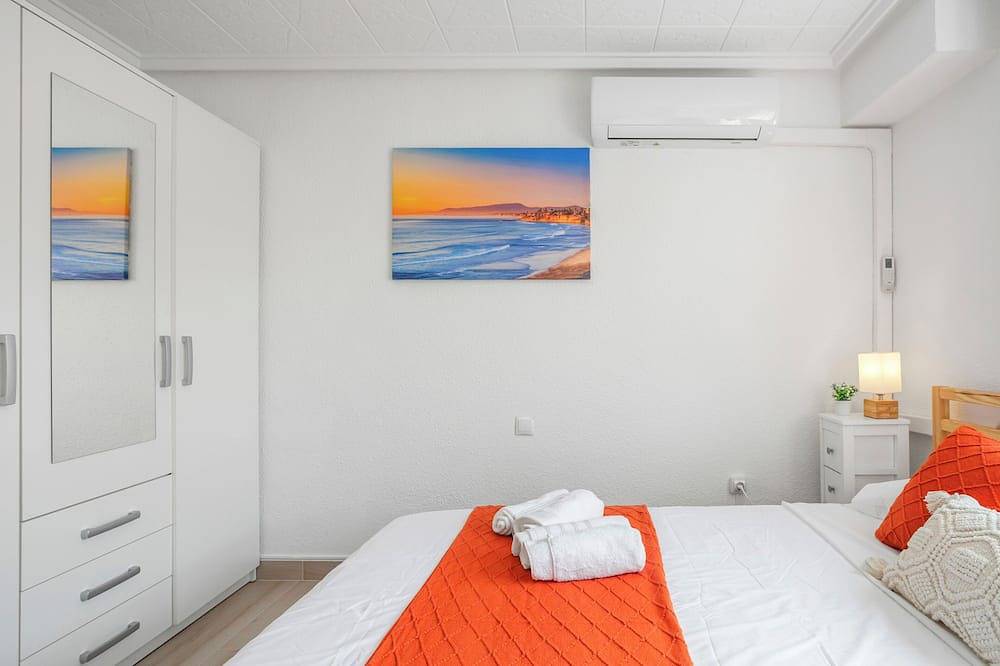 Entire apartment, Oasis La Marina: Your oasis of peace by the sea! in La Marina, Elche