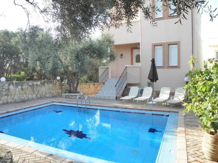 Ferienhaus für 7 Personen, mit Terrasse und Garten sowie Pool, mit Haustier in Chania und Umgebung