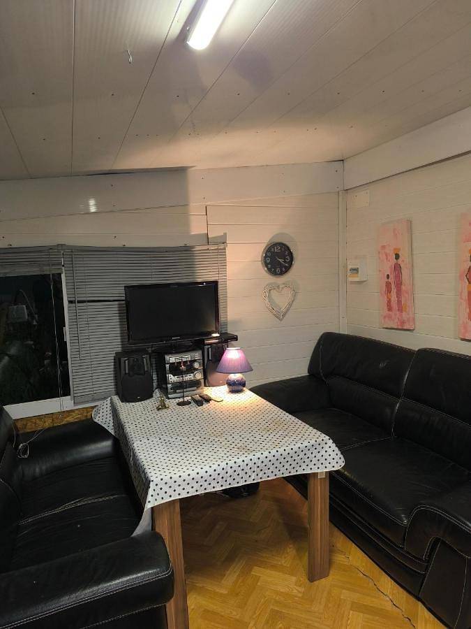 Camping pour 4 personnes, avec vue ainsi que sauna et jardin en Moselle - 4