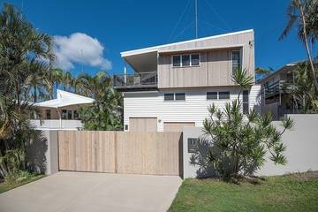 Holiday Home for 8 People in Sunshine Beach, Noosa Shire, Photo 4