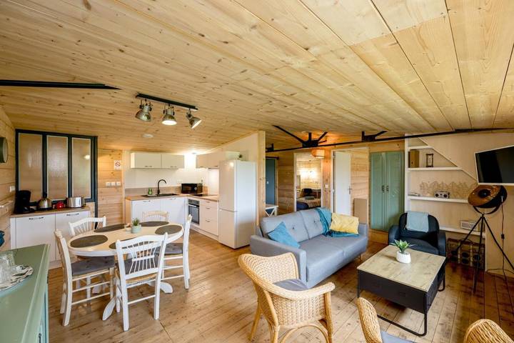 Gîte pour 7 personnes, avec terrasse ainsi que jardin et vue à Ploufragan - 3