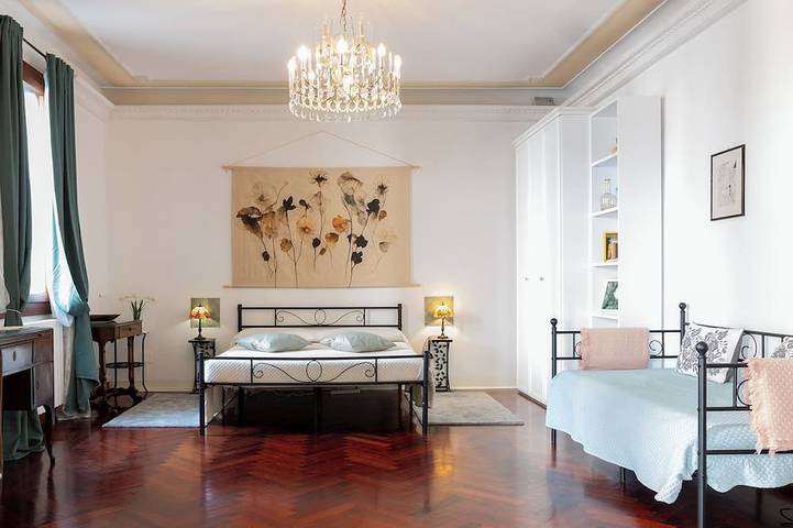Appartamento intero, Spazioso elegante appartamento centrale, 10 minuti da Prato della Valle in Padova, Provincia di Padova