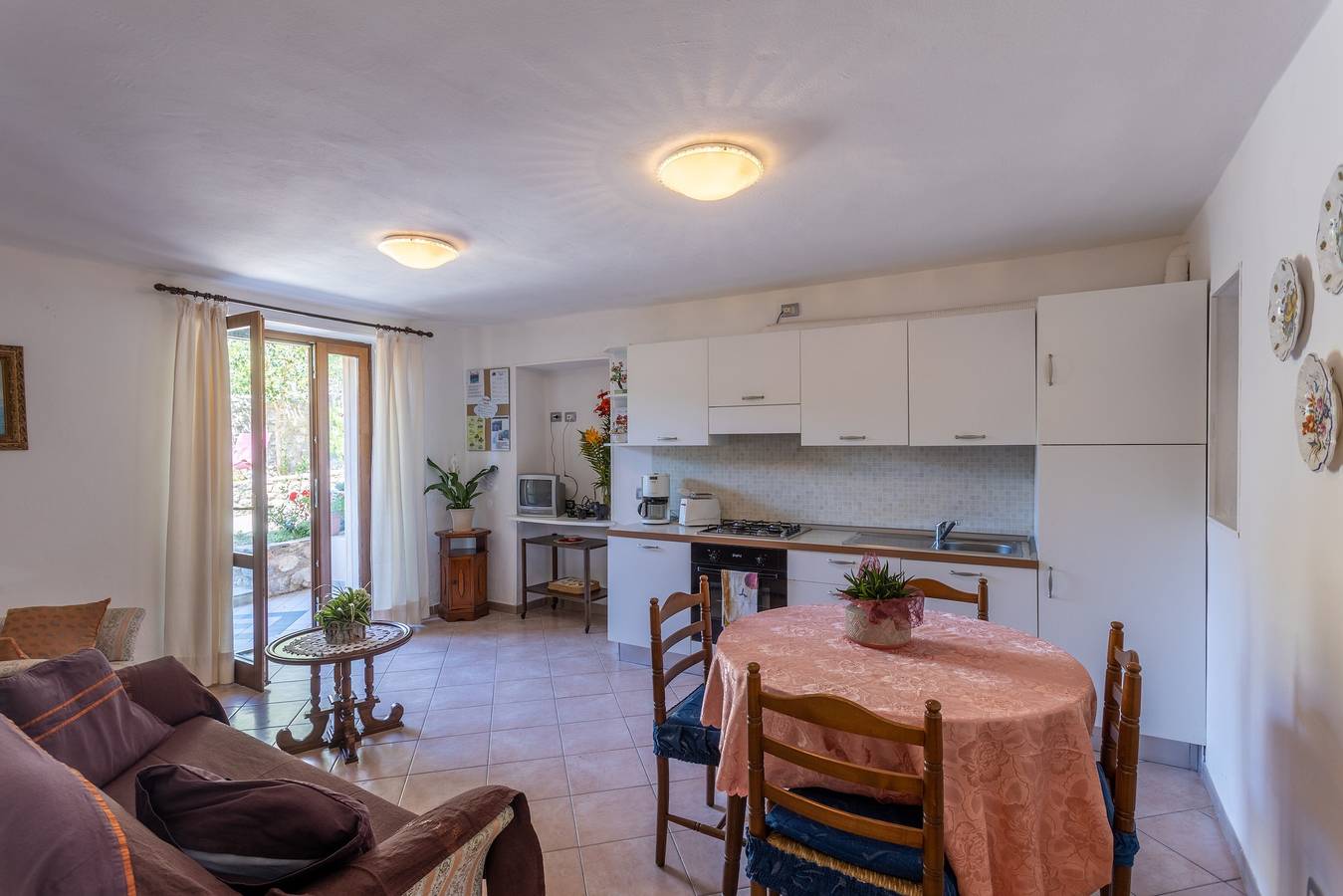 Appartamento intero, Appartamento 'Casa Rita App 4' con giardino in comune e Wi-Fi in Vesio, Tremosine